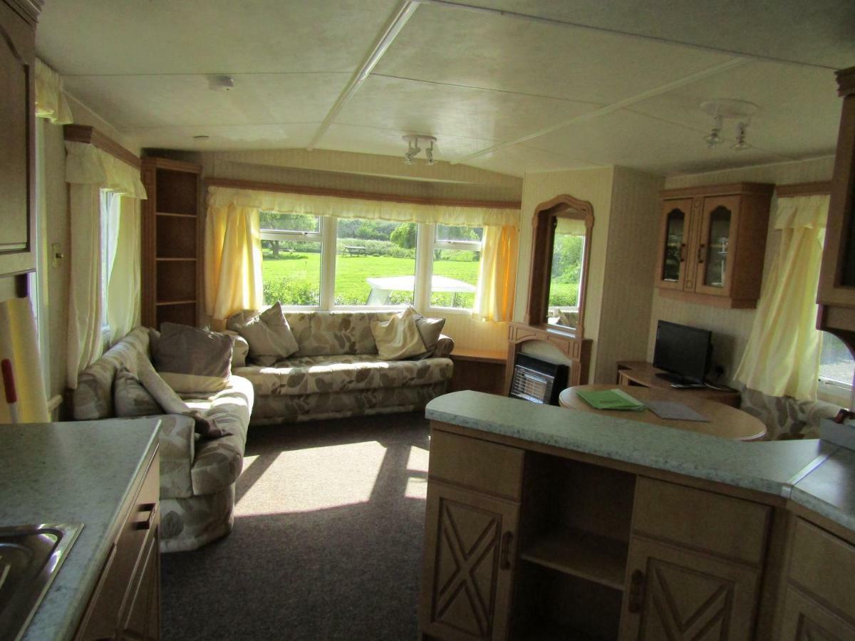 Fenlake Holiday Accommodation Metheringham エクステリア 写真